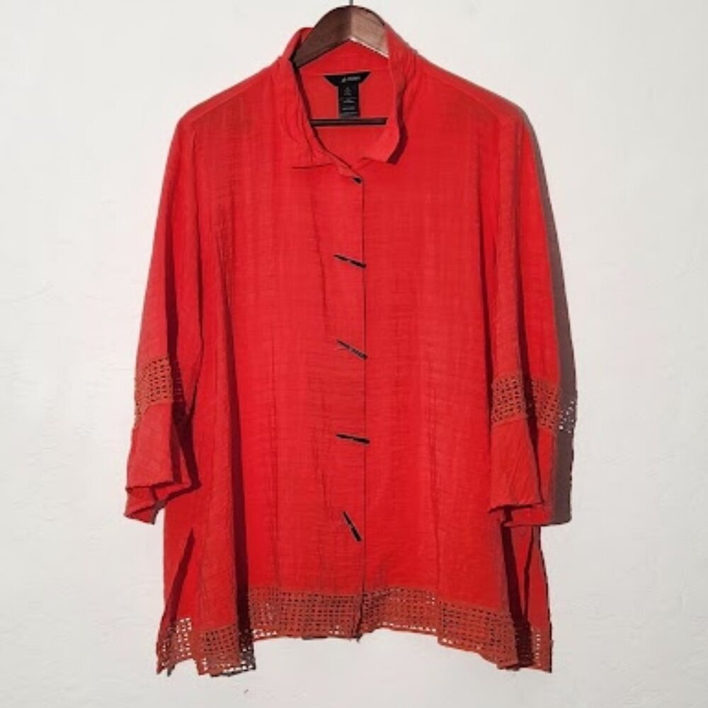 Ali Miles Women's Lagenlook Artsy Blouse in size 1X